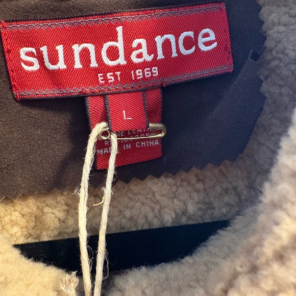 Sundance Shearling Vest in Brown and Cream - Picture 3 of 4